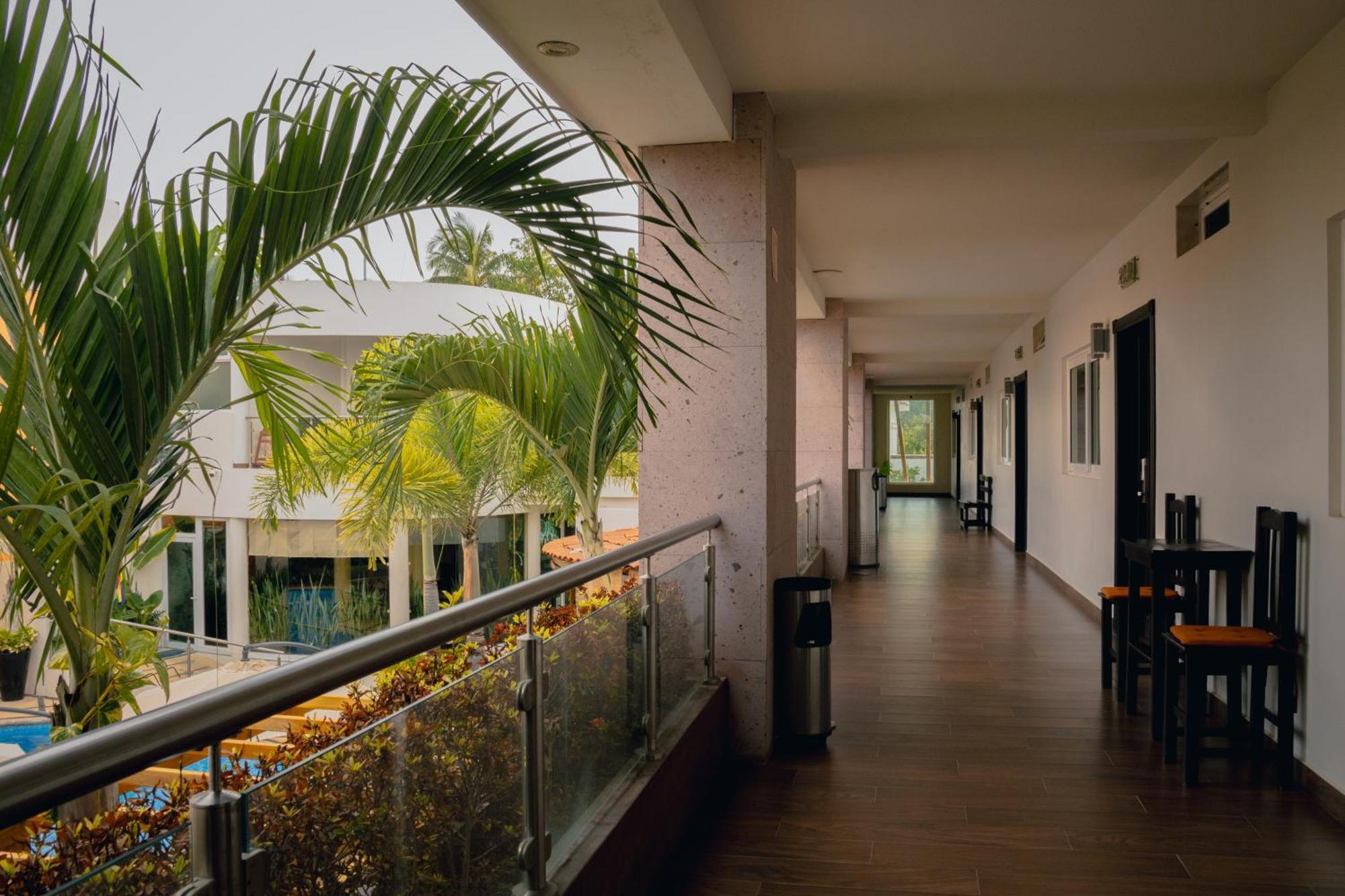 Luxury Hotel Inn Penita de Jaltemba Exterior photo