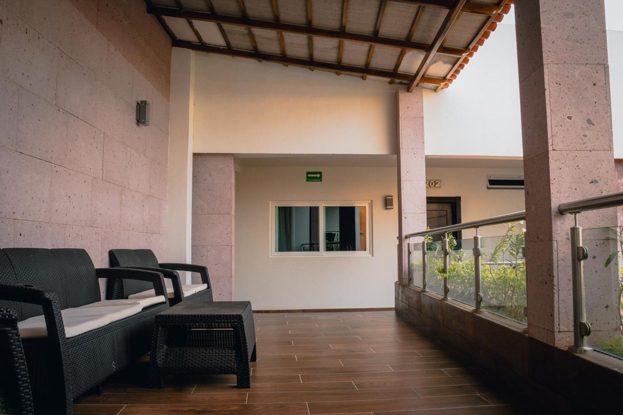 Luxury Hotel Inn Penita de Jaltemba Exterior photo