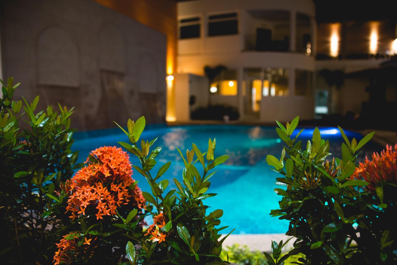 Luxury Hotel Inn Penita de Jaltemba Exterior photo